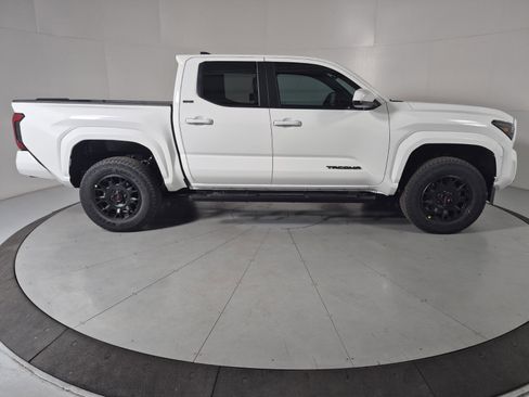 New 2026 Toyota Tacoma SR5 image 6