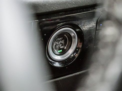 Used 2023 GMC Sierra 1500 SLT w/ SLT Convenience Package image 35