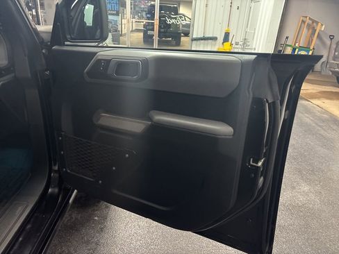 Used 2023 Ford Bronco Black Diamond image 30