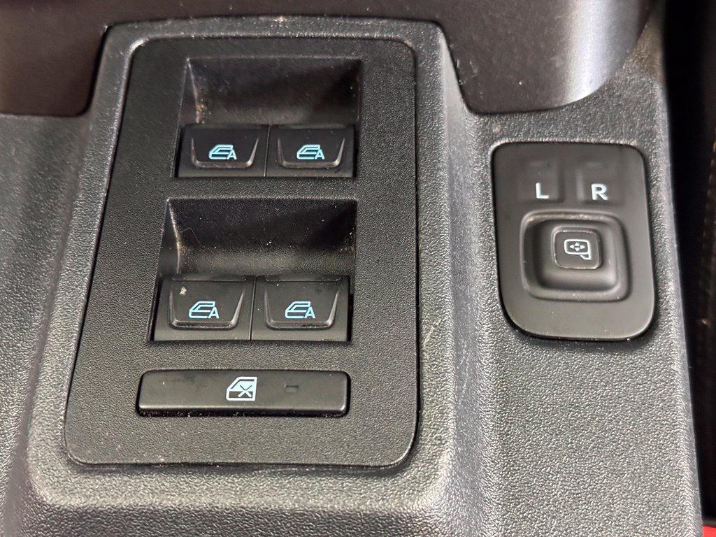 Used 2023 Ford Bronco Badlands w/ Sasquatch Package AWD/4WD image 39