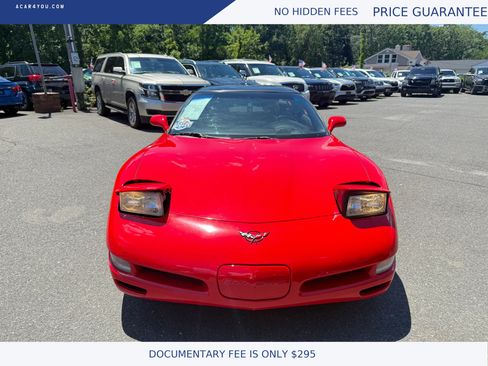 Used 2002 Chevrolet Corvette Coupe w/ Preferred Equipment Group2 RWD image 8
