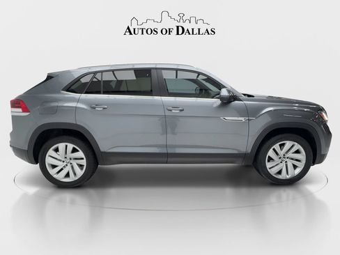 Used 2023 Volkswagen Atlas Cross Sport SE w/ Panoramic Sunroof Package FWD image 6