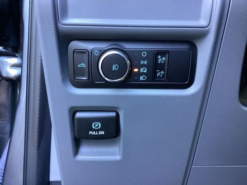 Used 2023 Ford F150 XLT image 58