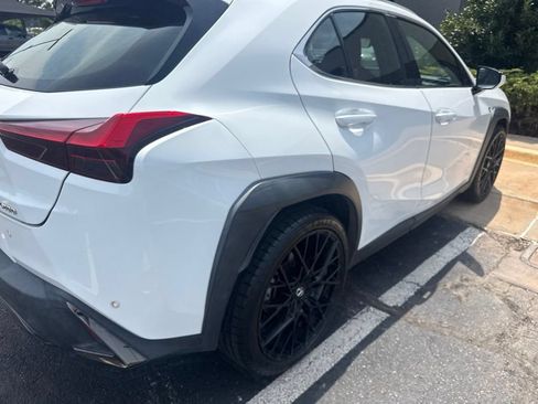 Used 2019 Lexus UX 200 F Sport w/ F Sport Premium Package FWD image 6