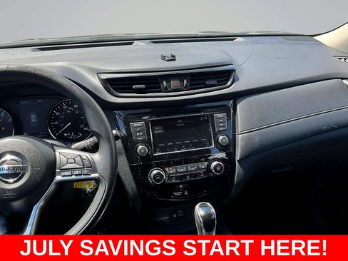 Used 2019 Nissan Rogue S AWD/4WD image 10