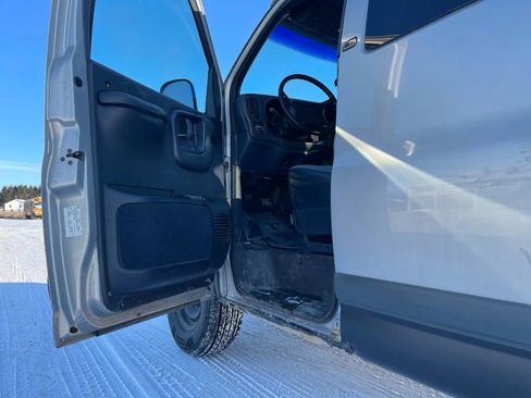 Used 1997 Chevrolet Express 3500 Extended Passenger w/ Preferred Equipment Group image 9