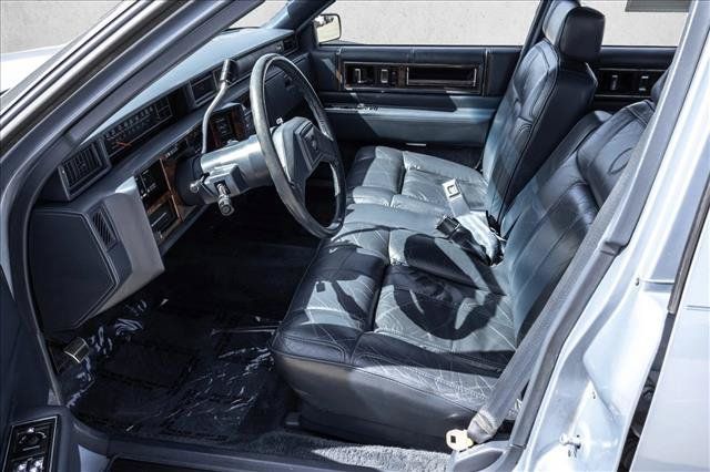 Used 1989 Cadillac De Ville Sedan FWD image 11