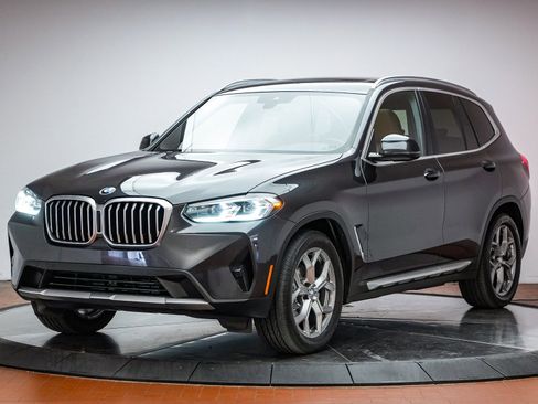 Used 2023 BMW X3 sDrive30i w/ Premium Package image 1