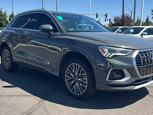 Used 2022 Audi Q3 2.0T Premium Plus AWD/4WD image 3