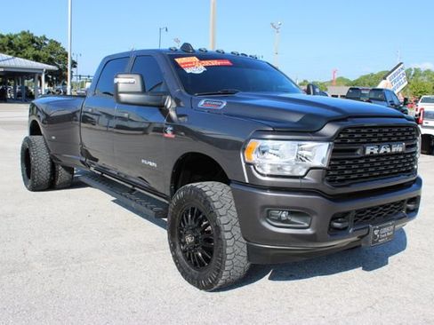 Used 2024 RAM 3500 Big Horn AWD/4WD image 15