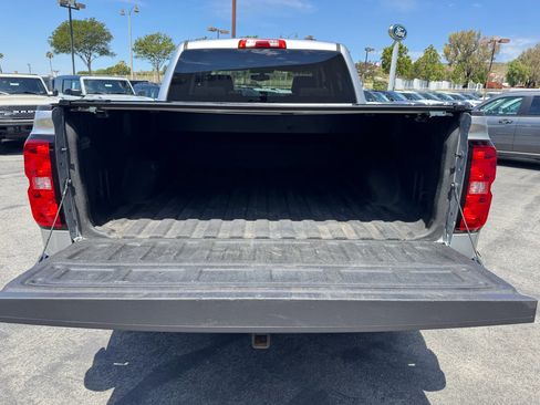 Used 2018 Chevrolet Silverado 1500 LT w/ All Star Edition AWD/4WD image 10