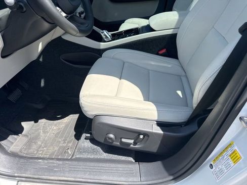 New 2026 Volvo XC40 B5 Plus w/ Climate Package image 14