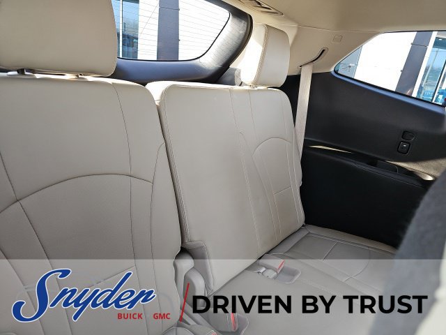 Used 2018 Buick Enclave Premium w/ Experience Buick Package FWD image 37