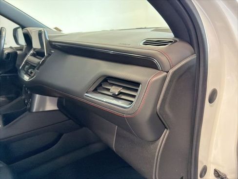 Used 2022 Chevrolet Suburban RST w/ Luxury Package AWD/4WD image 41