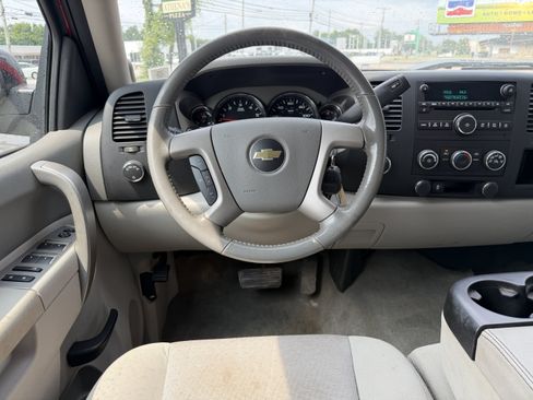 Used 2013 Chevrolet Silverado 1500 LT AWD/4WD image 18