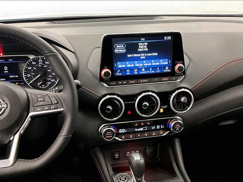 New 2025 Nissan Sentra SR w/ SR Premium Package FWD image 15
