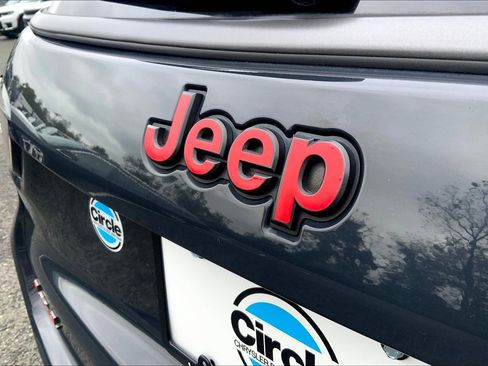 Used 2018 Jeep Compass Trailhawk w/ Navigation Group image 29