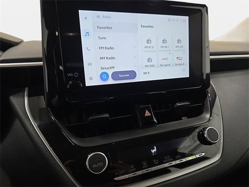 Certified 2025 Toyota Corolla LE image 17