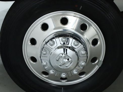 Used 2024 RAM 4500 SLT w/ Quick Order Package 2YG SLT image 39