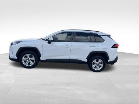 Used 2021 Toyota RAV4 XLE FWD image 4
