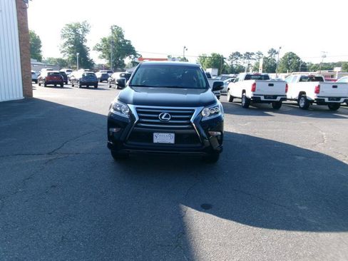 Used 2018 Lexus GX 460 Premium w/ Premium Package AWD/4WD image 3