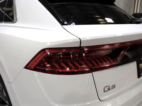 Used 2019 Audi Q8 Premium Plus w/ Premium Plus image 5