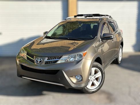 Used 2013 Toyota RAV4 XLE FWD image 1