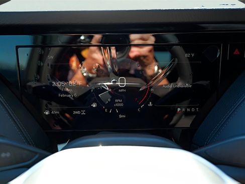 New 2026 GMC Yukon Denali w/ Sun & Power Step Package image 11