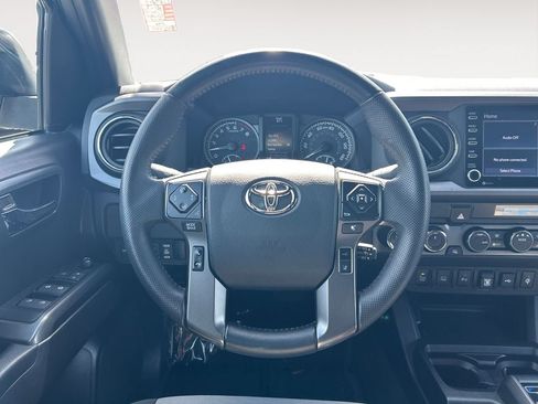 Used 2023 Toyota Tacoma TRD Off-Road w/ Technology Package AWD/4WD image 13