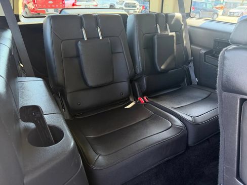 Used 2019 Ford Flex Limited FWD image 19