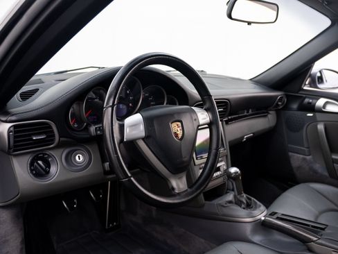 Used 2006 Porsche 911 Carrera RWD image 4
