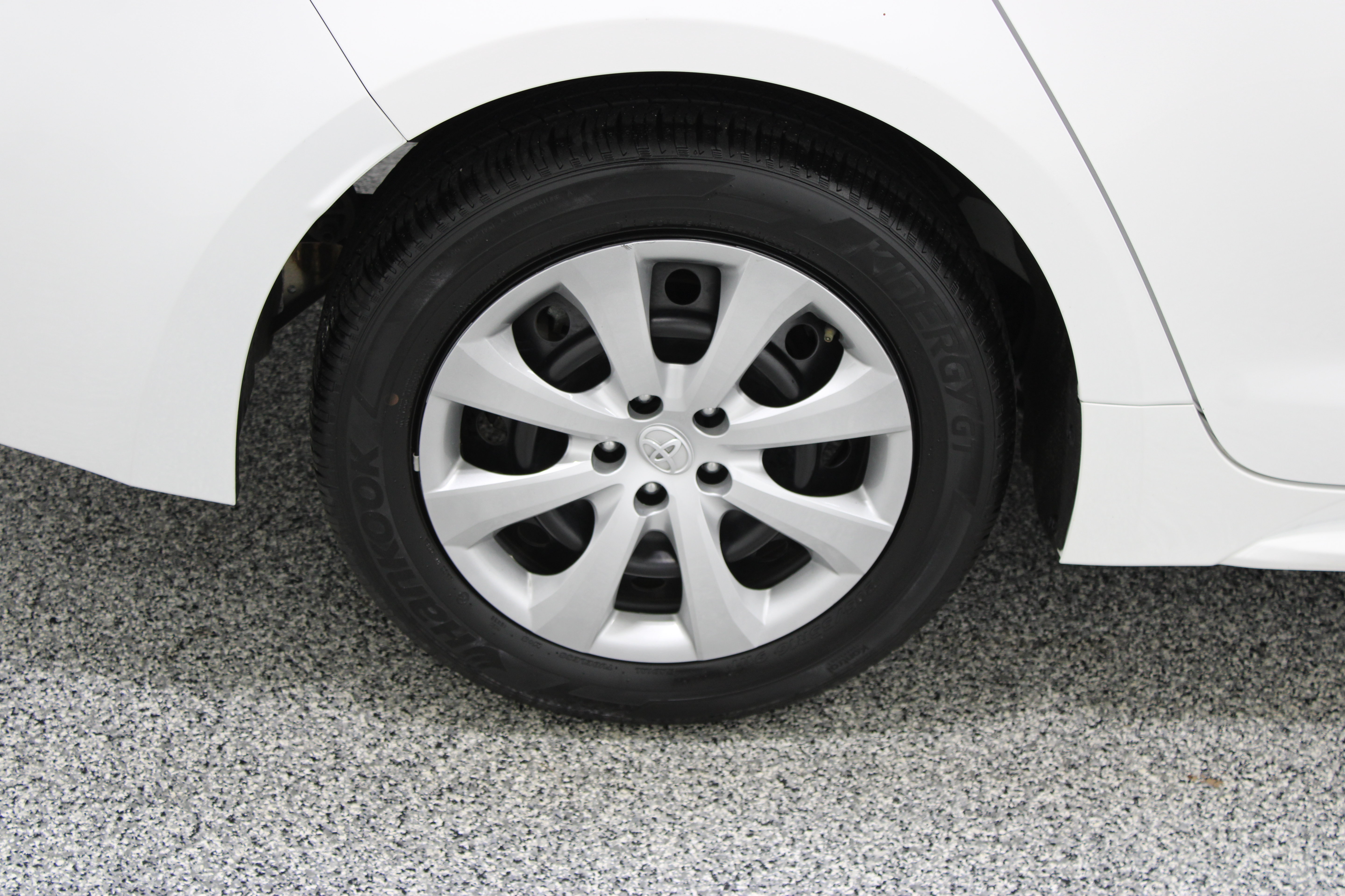 Certified 2025 Toyota Corolla LE FWD image 6