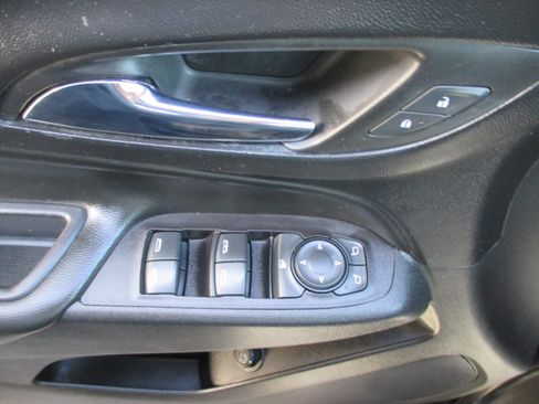 Used 2019 Chevrolet Equinox LT image 13