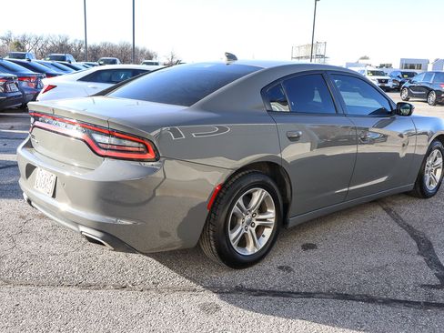 Used 2023 Dodge Charger SXT image 4