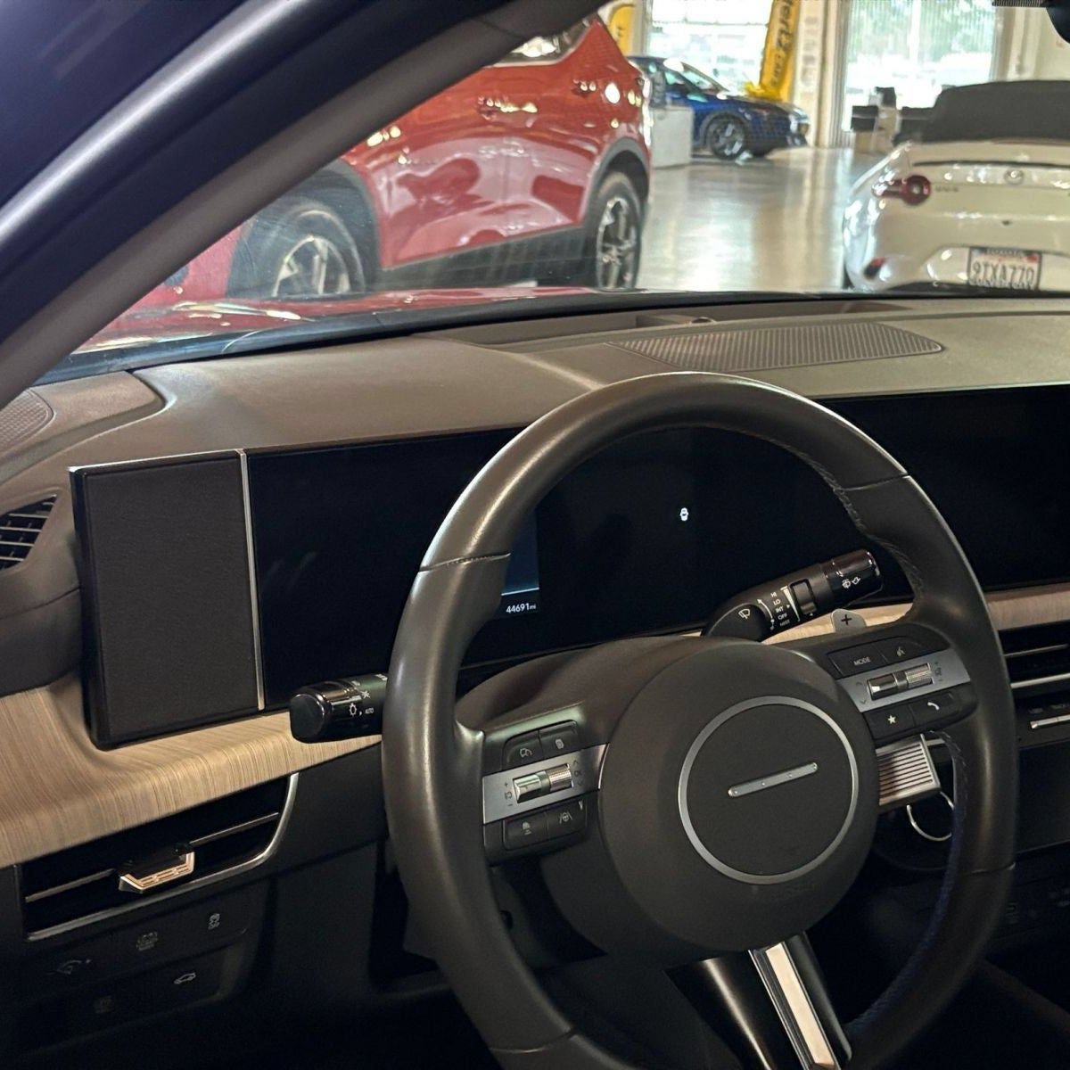 Used 2025 Hyundai Sonata SEL FWD image 34
