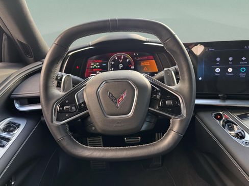 Used 2024 Chevrolet Corvette Stingray Coupe w/ Z51 Performance Package image 9