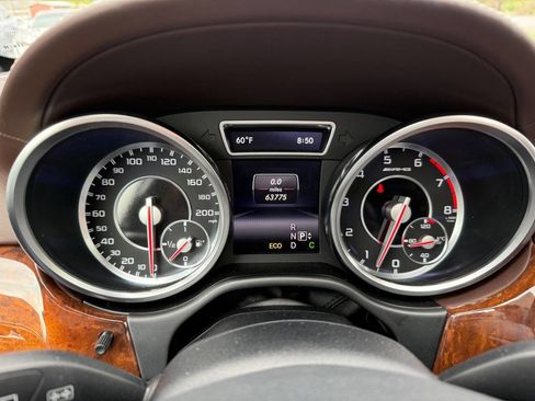 Used 2014 Mercedes-Benz ML 63 AMG 4MATIC image 25