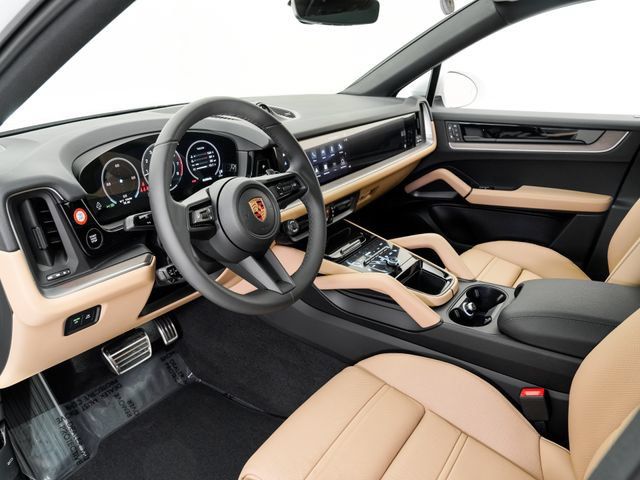 Certified 2026 Porsche Cayenne Coupe AWD/4WD image 3
