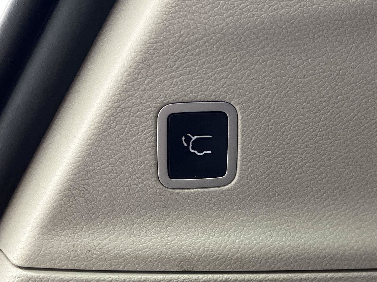 Used 2021 Chrysler Voyager Lxi FWD image 27