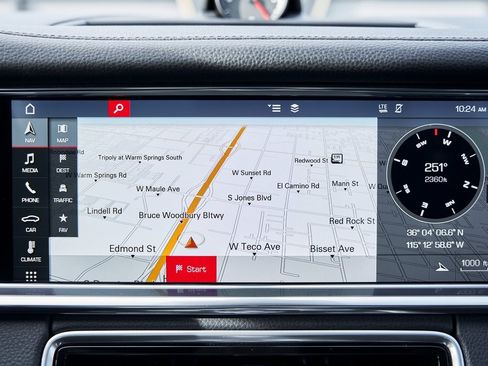 Used 2020 Porsche Panamera 4 image 74