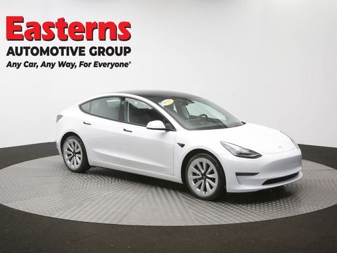 Used 2022 Tesla Model 3 Long Range AWD/4WD image 43