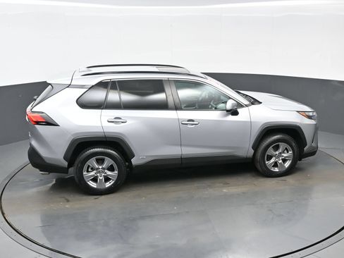 Used 2022 Toyota RAV4 XLE w/ Convenience Package AWD/4WD image 42