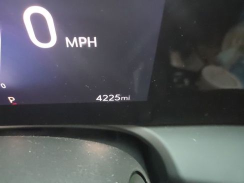 Used 2025 Buick Encore GX Preferred AWD/4WD image 10