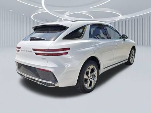 New 2026 Genesis GV70 2.5T Select AWD/4WD image 3