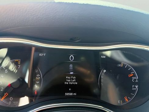 Used 2015 Jeep Grand Cherokee Laredo AWD/4WD image 12
