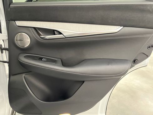 Used 2023 INFINITI QX50 Sensory w/ Accent Package FWD image 19