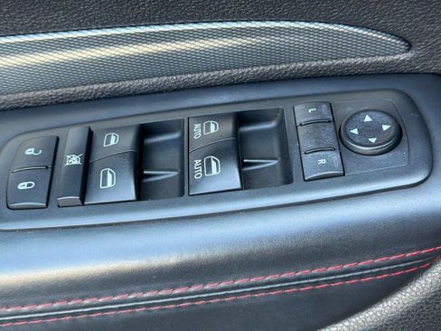 Used 2018 Dodge Durango R/T w/ Blacktop Package RWD image 13