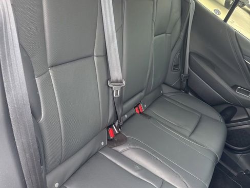 Used 2025 Subaru Outback Touring XT image 8