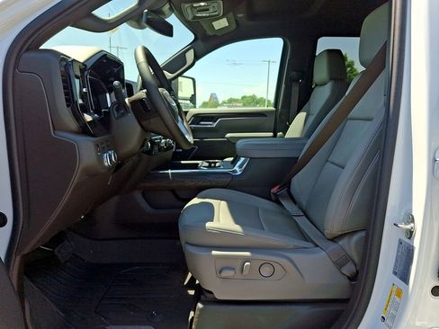 New 2026 GMC Sierra 2500 SLT AWD/4WD image 9