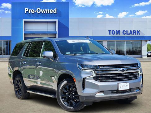 Used 2021 Chevrolet Tahoe LT w/ LT Signature Package RWD image 1
